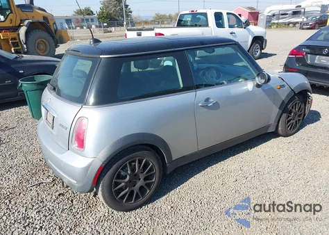 2006 Mini Cooper from USA, damaged, VIN WMWRC33566TK67106